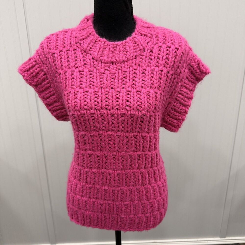 English Factory Women's Small Hot Pink Chunky Cap Sleeve Sweater Preppy - Picture 1 of 6